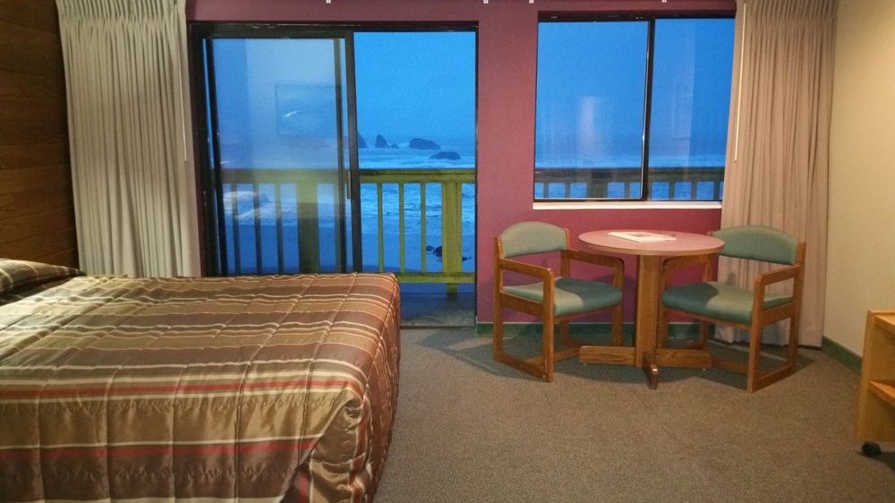 Sunset Oceanfront Lodging Бандон Екстер'єр фото